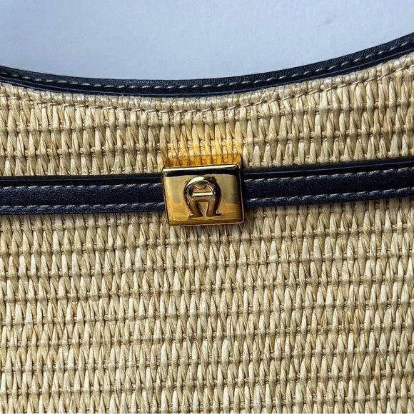 Vintage Etienne Aigner Navy Leather Shoulder Bag: Basketweave Summer Purse - Picture 6 of 7